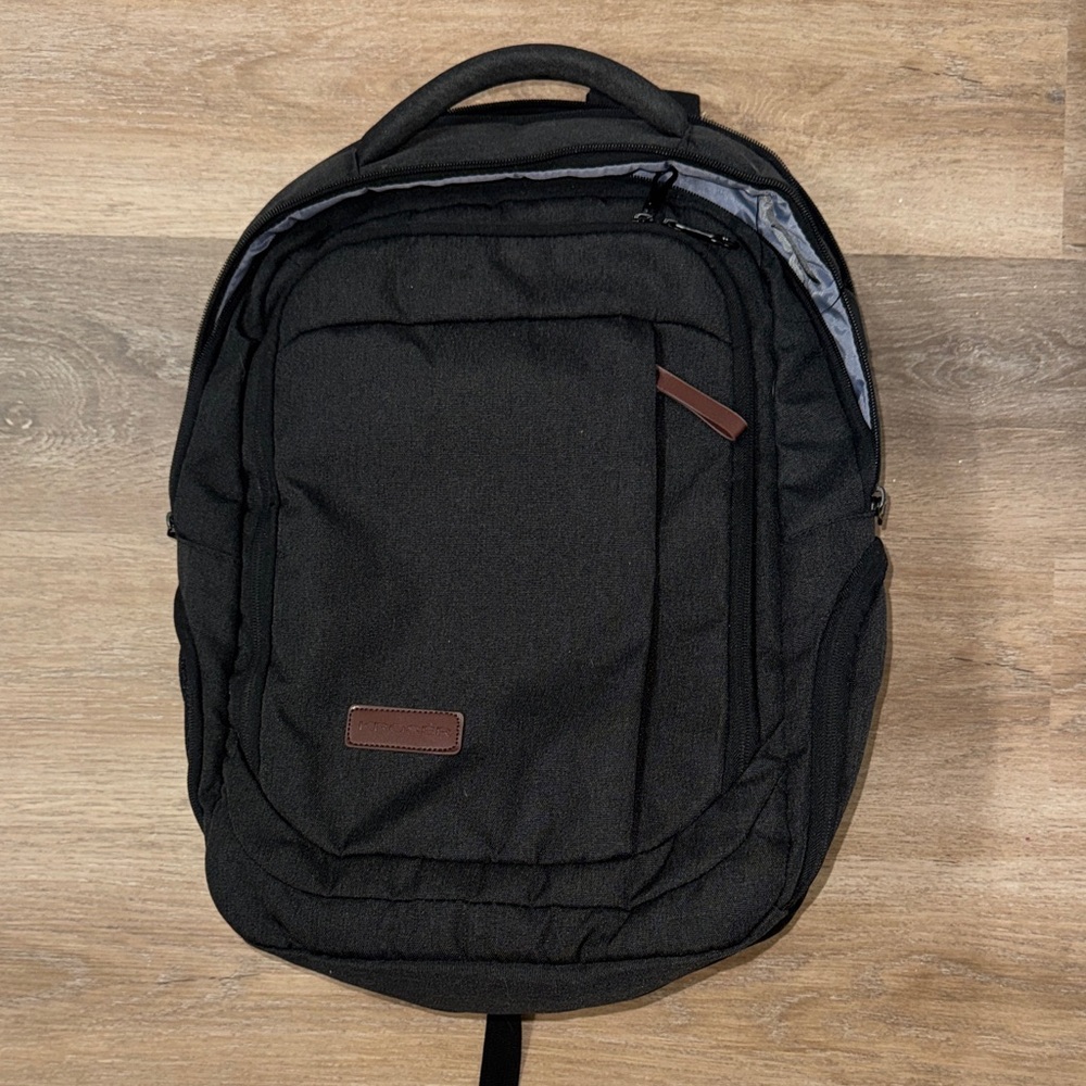 Black 17.3” Laptop Backpack